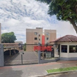 Apartamento à venda no Residencial Santa Rita II em Londrina. Com 2 quartos, sala, cozinha, banheiro  e 1 vaga de garagem. Portaria 24 horas.