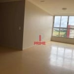 Apartamento à venda no Residencial Castelo Branco I em Cambé. Com 3 quartos, reformado, com 89m² de área útil, cozinha com armários planejados, 1 dos