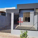 Casa à venda no Jardim Leonor em Londrina. Casa Geminada nova, pronta para morar, com 3 quartos, sala 2 ambientes, cozinha, área de serviço e garagem.