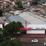 Barracão para venda e locação no Jardim Morumbi em Londrina.  Comercial com 2.000m² útil, sendo 1.500m² de barracão, pé direito 7metros, 2 portas com