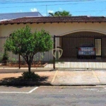 Casa à Venda no Centro em Londrina.   - Excelente para clínica, ao lado do Hospital Evangélico, Mater Dei e do Instituto do Rim.