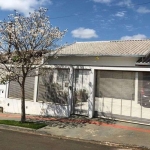 Casa à venda no Jardim Honda II em Londrina. Residencial completa em móveis planejados, ar condicionado, teto em gesso, telhas esmaltadas.