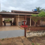 Casa à venda no Jardim Esperança em Londrina. Em ótima localização e terreno plano.