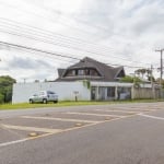 Casa com 4 suítes, 4 vagas, no Bairro Vista Alegre - Curitiba/PR