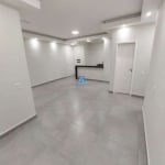 Apartamento térreo reformado à venda no Parque dos Lagos