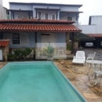 Casa de luxo em condomínio na Taquara, Rio de Janeiro-RJ: 5 quartos, 1 suíte, 1 sala, 3 banheiros, 6 vagas de garagem, 300m².