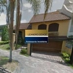 Casa 4 dormitórios à venda no Bairro Chácara das Pedras com 302 m² de área privativa - 2 vagas de garagem