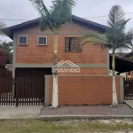 Sobrado com 4 dormitórios à venda, 214 m² por R$ 820.000,00 - Praia Das Palmeiras - Itapoá/SC