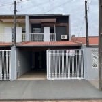 Linda Casa Geminada no Jardim Tarumã, Londrina/PR