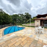 CASA COM 03 SUÍTES, POÇO ARTESIANO E ÁREA DE CHURRAQUEIRA COM PISCINA NO VALE DO OURO