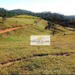 Ótima fazenda à venda na região do município de Guaratingueta-SP .