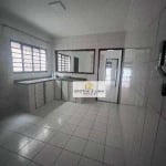 Casa térrea reformada de 3 dormitórios, 1 suíte à venda, 107 m² - Jardim São Luiz - Jacareí/SP