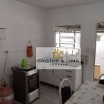 Casa com 2 edículas de frente para praça , oportunidade para comercio  à venda, 204 m² por R$ 630.000 - Parque Industrial - São José dos Campos/SP