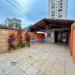 Casa com 3 dormitórios à venda, 112 m² por R$ 850.000 - Canto do Forte - Praia Grande/SP