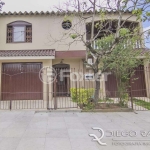 Casa com 5 quartos à venda na Rua Ernestina Amaro Torelly, 380, Jardim Carvalho, Porto Alegre