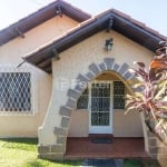 Casa com 5 quartos à venda na Rua General Gomes Carneiro, 1200, Medianeira, Porto Alegre