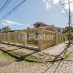 Casa com 4 quartos à venda na Rua Trujilo, 235, Jardim Lindóia, Porto Alegre