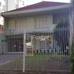 Casa com 4 quartos à venda na Alameda Eduardo Guimarães, 273, Três Figueiras, Porto Alegre