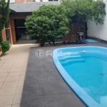 Casa com 2 quartos à venda na Avenida Lageado, 674, Petrópolis, Porto Alegre