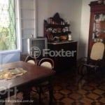 Casa com 3 quartos à venda na Rua Camerino, 124, Petrópolis, Porto Alegre