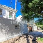 Casa com 2 quartos à venda na Rua João Guimarães, 252, Santa Cecília, Porto Alegre