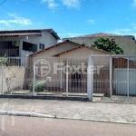 Casa com 3 quartos à venda na Rua Garibaldi, 316, Niterói, Canoas