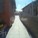 Casa com 3 quartos à venda na Rua Bernardino dos Santos, 76, Teresópolis, Porto Alegre