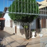 Casa com 3 quartos à venda na Rua Camaquã, 198, Camaquã, Porto Alegre