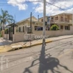 Casa com 5 quartos à venda na Avenida Ramiro Barcelos, 1106, São José, Canoas