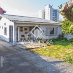 Casa com 3 quartos à venda na Rua São Simão, 160, Bom Jesus, Porto Alegre