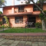 Casa com 5 quartos à venda na Rua Itapitocaí, 725, Cristal, Porto Alegre