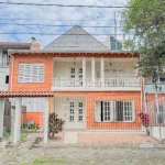 Casa com 3 quartos à venda na Rua Aldrovando Leão, 341, Vila Jardim, Porto Alegre