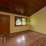 Casa com 3 quartos à venda na Rua Augusto de Lourenço Martins, 110, Vila Nova, Porto Alegre