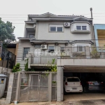 Casa com 4 quartos à venda na Rua Bortolo Barbieri, 67, Jardim São Pedro, Porto Alegre