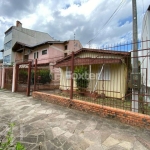 Casa com 3 quartos à venda na Avenida Assis Chateaubriand, 265, São Sebastião, Porto Alegre