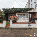 Casa com 4 quartos à venda na Rua João Abbott, 212, Petrópolis, Porto Alegre