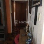 Apartamento com 2 quartos à venda na Rua Roque Calage, 280, Passo da Areia, Porto Alegre