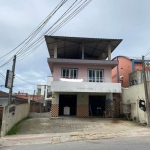 Casa a venda de 03 Dormitórios sendo 01 Suíte com Terraço no Bairro Ipiranga -São José -SC