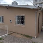 Casa a venda em Barreiros de 03 Dormitórios 02 Banheiros com 03 vagas de garagem -Barreiros-São José