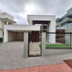 Casa de alto padrão de 3 quartos, praça de fogo, piscina e quiosque em Pedra Branca - Palhoça - SC