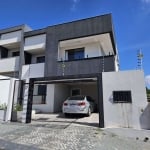 Sobrado com 3 quartos  à venda, 175.00 m2 por R$750000.00  - Uvaranas - Ponta Grossa/PR