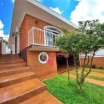 Casa à Venda de 03 Quartos no Bairro Jardim São Luiz em Ribeirão Preto com Quintal.