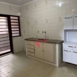 Apartamento para Vender de 02 Quartos no Bairro Jardim Irajá em Ribeirão Preto com Armários na Cozinha.