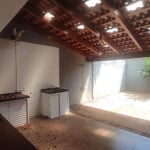 Casa para Vender com 03 Quartos no Jardim Piratininga em Ribeirão Preto com Varanda Gourmet.