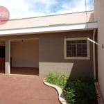 Casa Térrea à Venda de 03 Quartos no Bairro Parque das Andorinhas em Ribeirão Preto com Quintal.