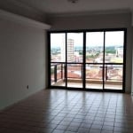 Apartamento à Venda de 03 Dormitórios na Vila Tibério em Ribeirão Preto com Sacada.