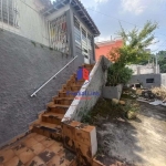 Casa a venda, para reforma ou demolição, valor de terreno.