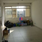 Amplo Apartamento de 2 dormitórios, dois banheiros, garagem