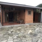 Casa com 3 quartos, Praia da Lagoinha, Ubatuba - R$ 700 mil, Cod: 2038