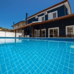 Casa com 5 dorms, Praia da Lagoinha, Ubatuba - R$ 1.8 mi, Cod: 2366